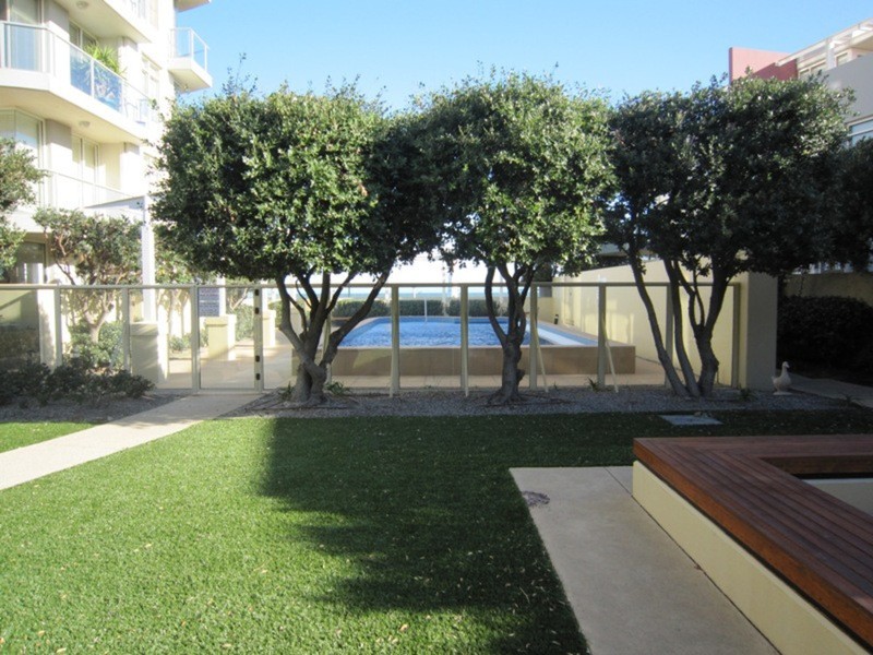 T03/115 Beach Street, Port Melbourne VIC 3207