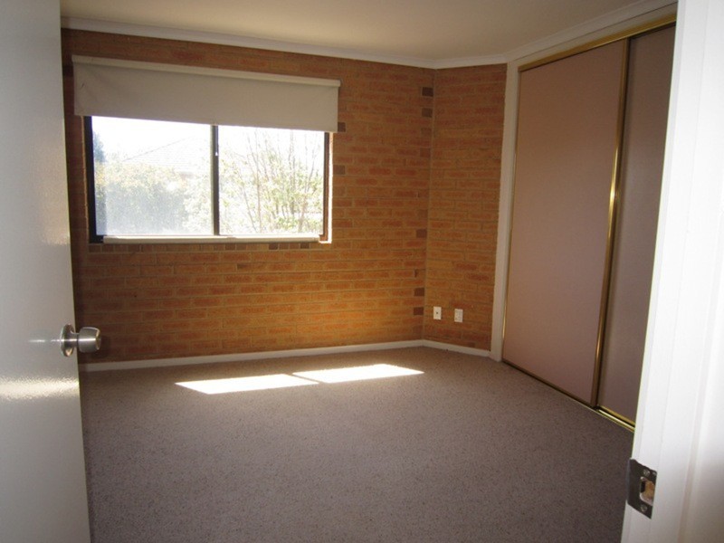 1/27 Shepparson Avenue, Carnegie VIC 3163