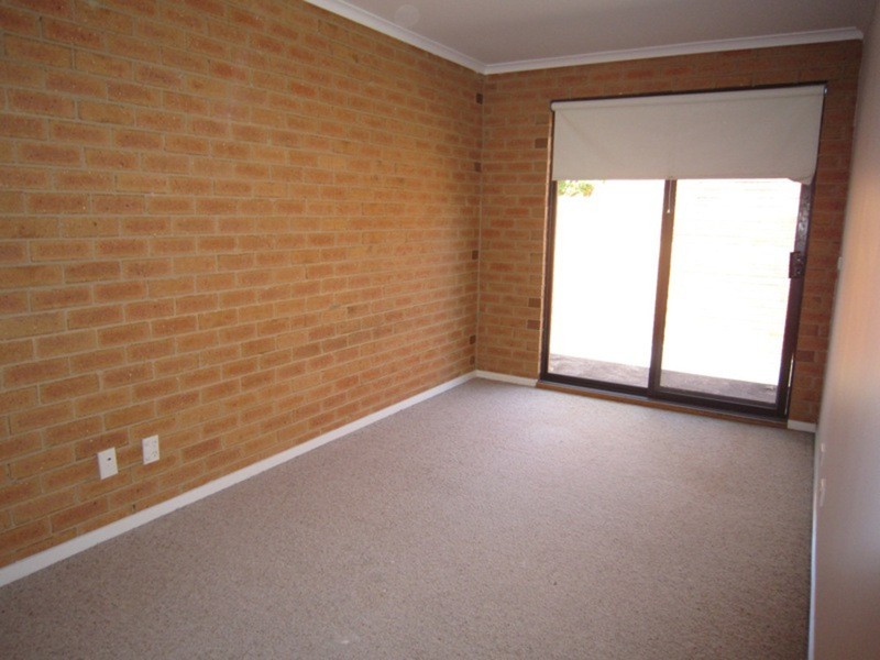 1/27 Shepparson Avenue, Carnegie VIC 3163