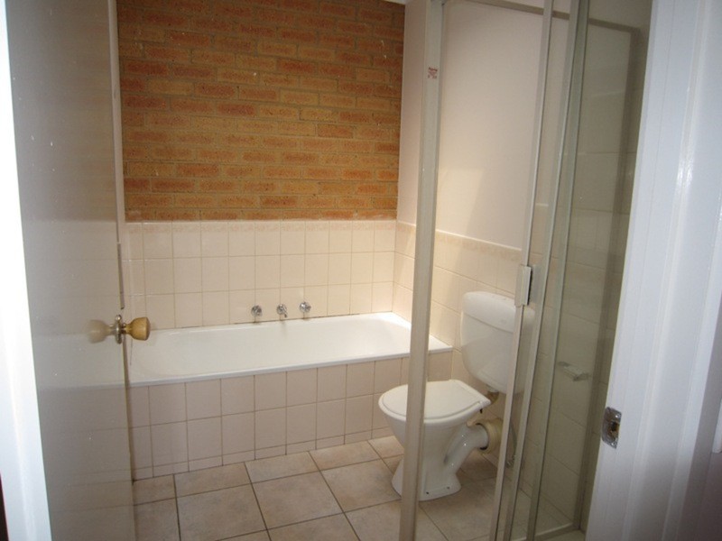 1/27 Shepparson Avenue, Carnegie VIC 3163