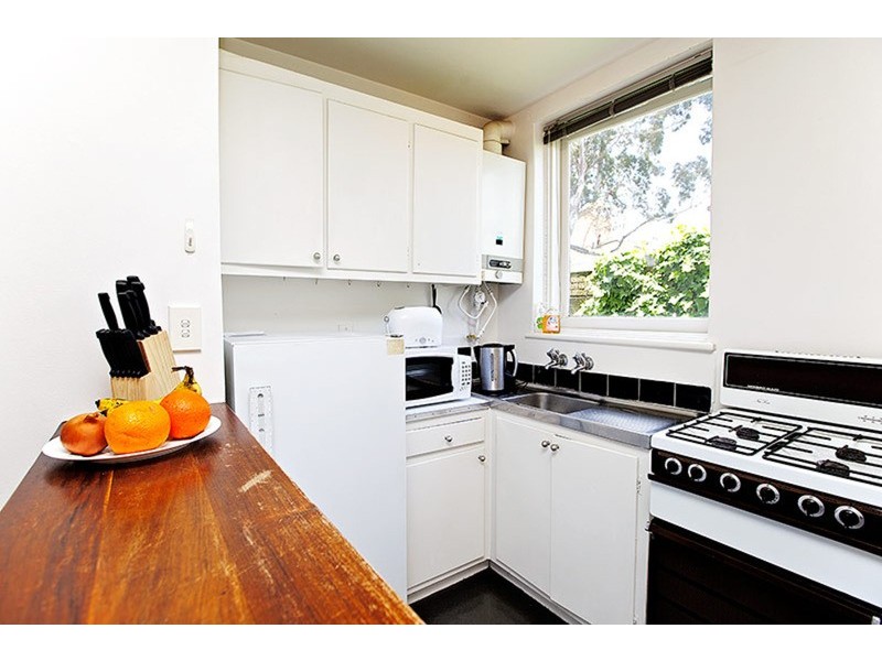 5/10 Gurner Street, St Kilda VIC 3182