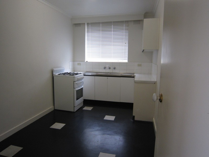 29/1-2 The Esplanade, St Kilda VIC 3182