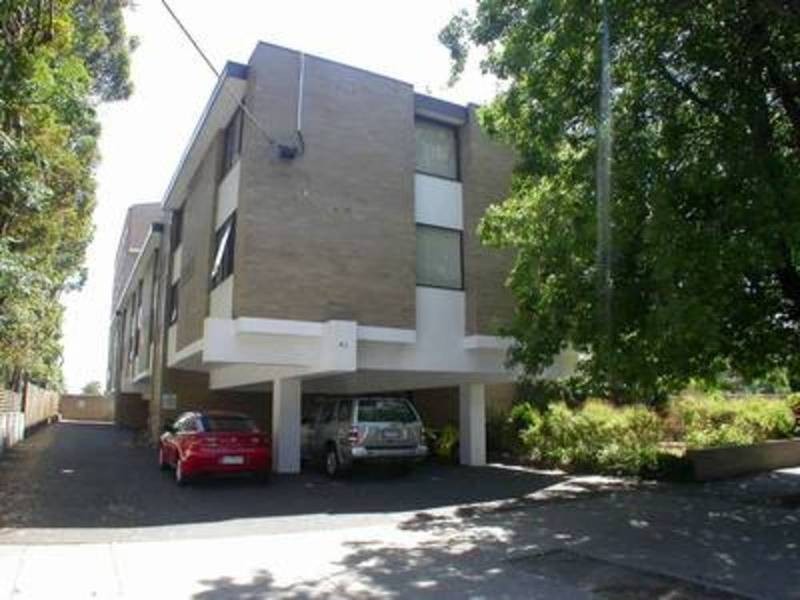 2/43 Park Street, St Kilda VIC 3182