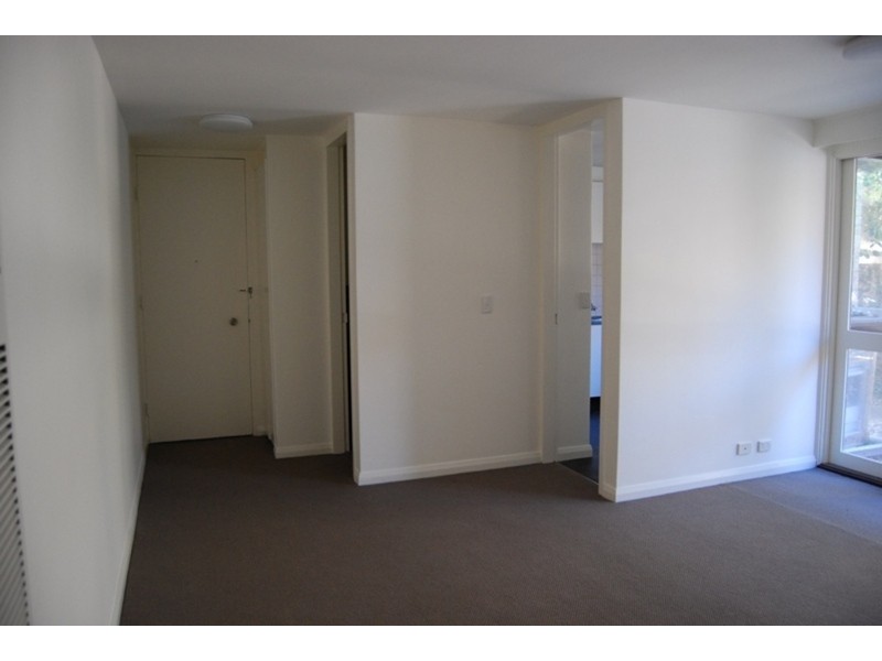 2/43 Park Street, St Kilda VIC 3182