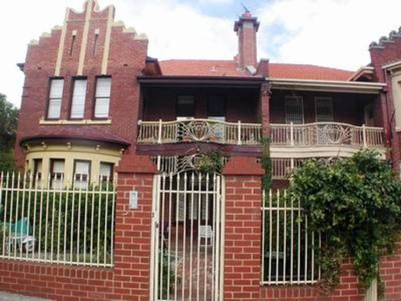 2/33 Grey Street, St Kilda VIC 3182