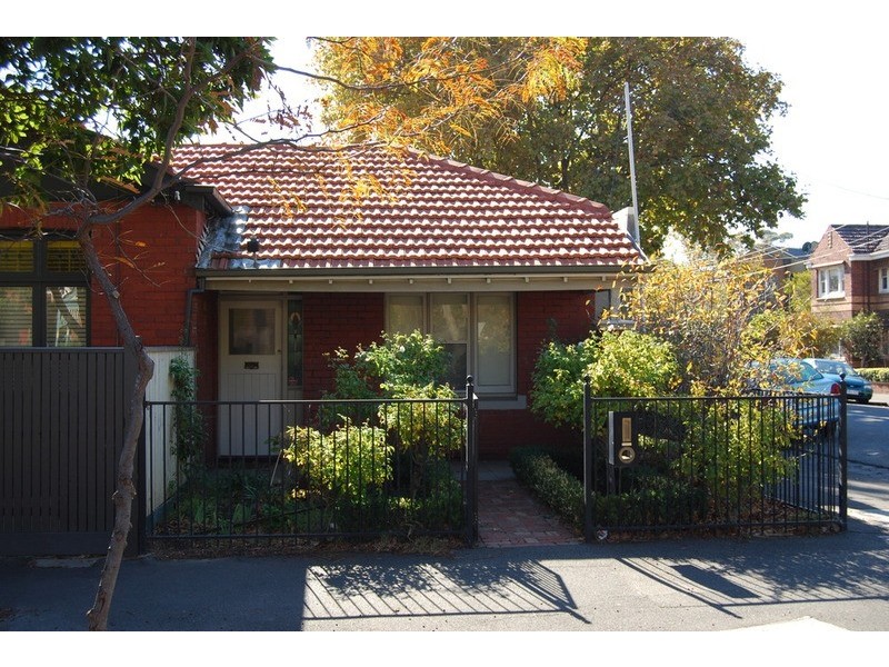 183 Ormond Road, Elwood VIC 3184