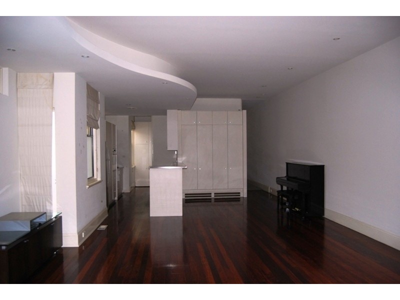 183 Ormond Road, Elwood VIC 3184