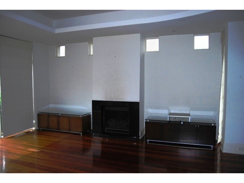 183 Ormond Road, Elwood VIC 3184