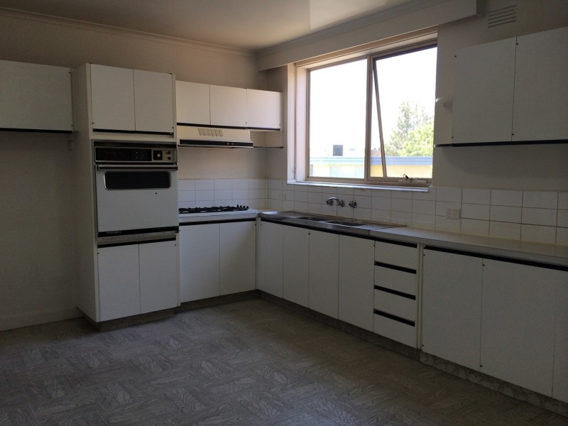 28/1-2 The Esplanade, St Kilda VIC 3182