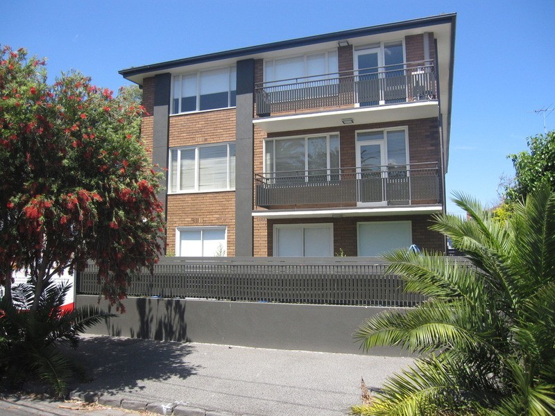 2-6/75 Spenser Street, St Kilda VIC 3182