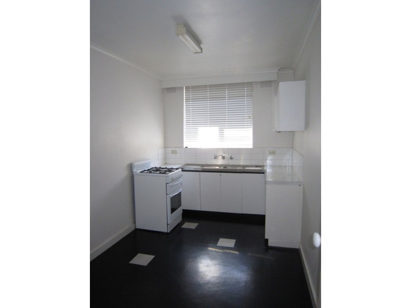 29/1-2 The Esplanade, St Kilda VIC 3182