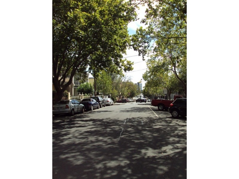 1/15 Acland Street, St Kilda VIC 3182