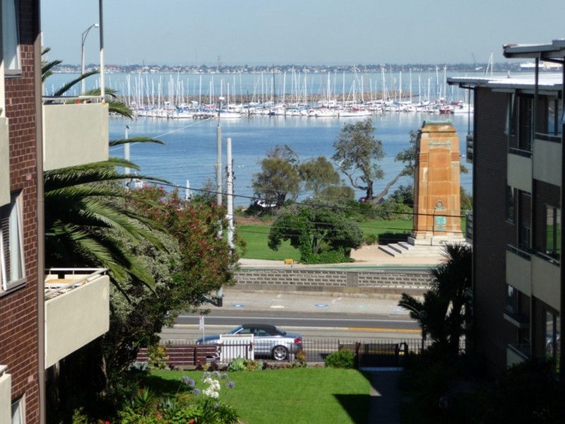 29/1-2 The Esplanade, St Kilda VIC 3182