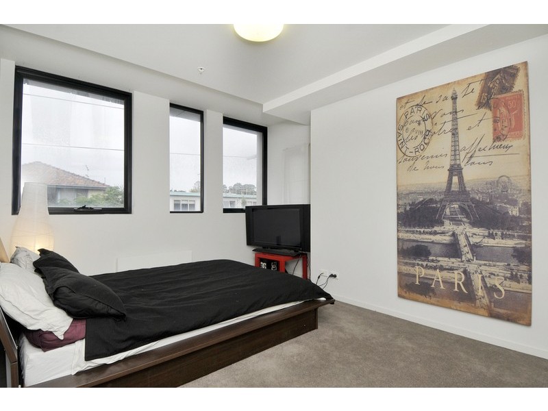 36/220 Barkly Street, St Kilda VIC 3182