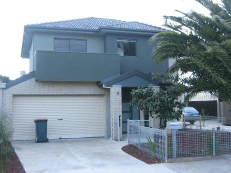 7 Henrietta Street, Hampton East VIC 3188