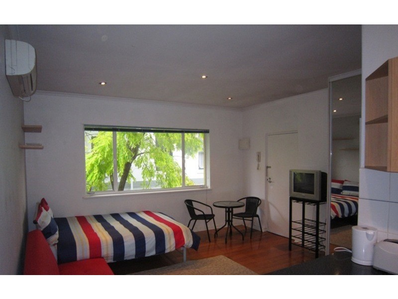 6/5 Burnett Street, St Kilda VIC 3182