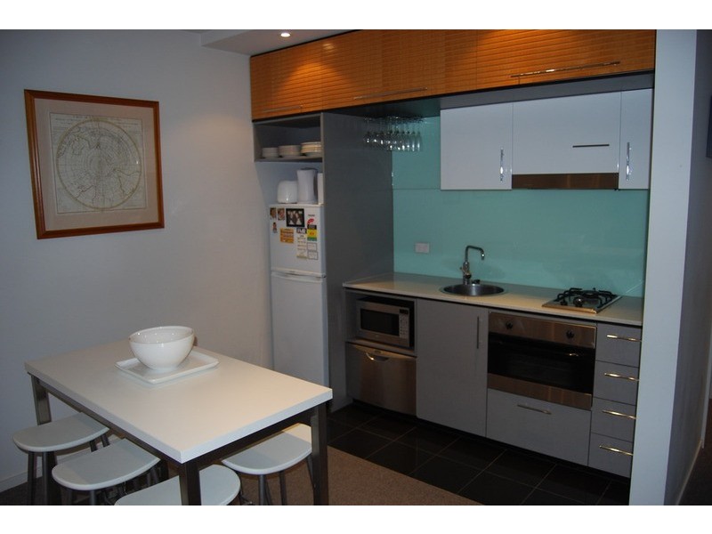 33/220 Barkly Street, St Kilda VIC 3182