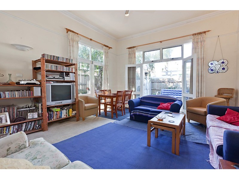 8 Camden Street, St Kilda East VIC 3183