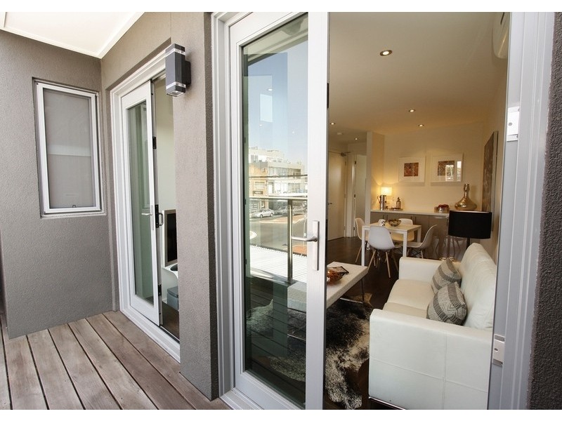 2/96 Station Street, St Kilda VIC 3182