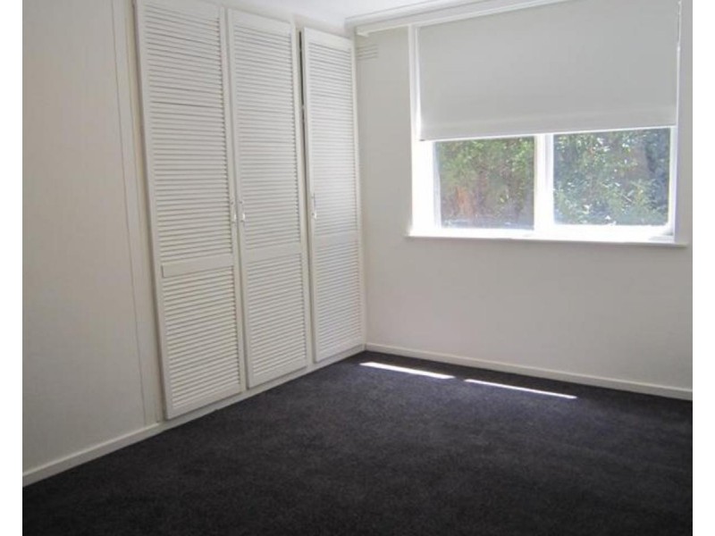 1/19 Mitford Street, St Kilda VIC 3182