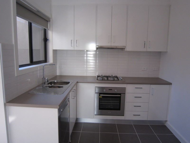 1/14 Indwe Street, West Footscray VIC 3012