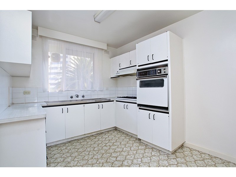 15/1-2 The Esplanade, St Kilda VIC 3182