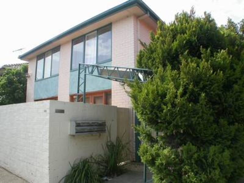 2/44 Gourlay Street, St Kilda East VIC 3183