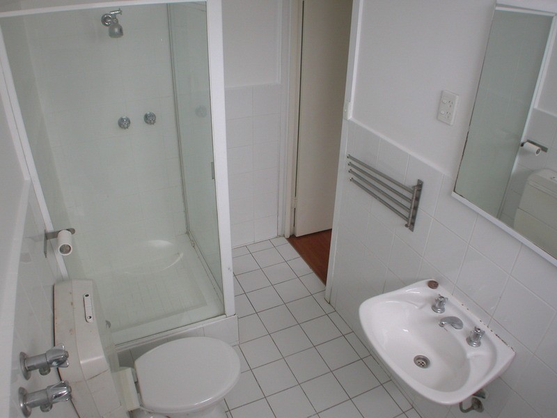 12/8 Charnwood Grove, St Kilda VIC 3182