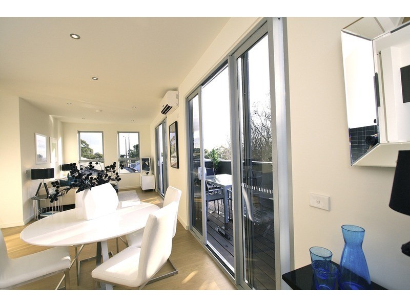 13/3 Charnwood Road, St Kilda VIC 3182