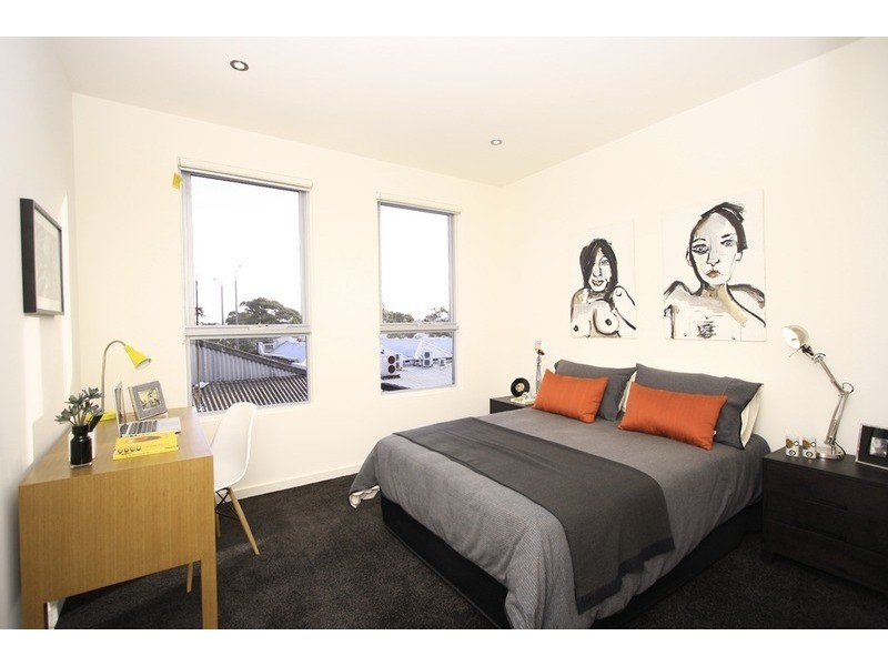 13/3 Charnwood Road, St Kilda VIC 3182