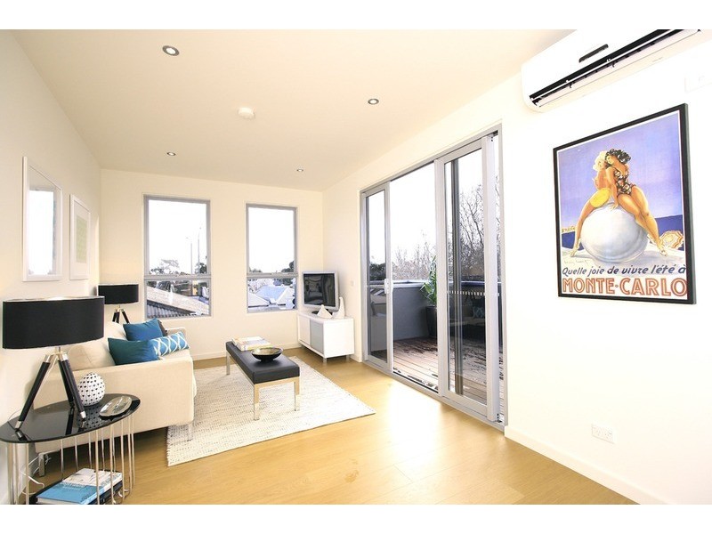 13/3 Charnwood Road, St Kilda VIC 3182