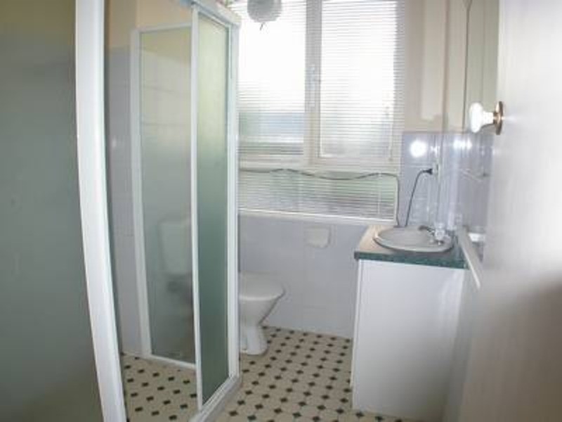 2/78 Barkly Street, St Kilda VIC 3182