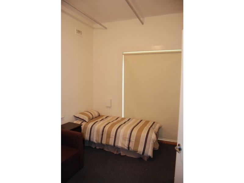 2 /32 Grey Street, St Kilda VIC 3182