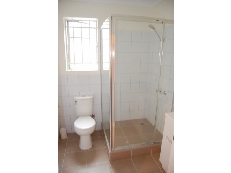 2 /32 Grey Street, St Kilda VIC 3182