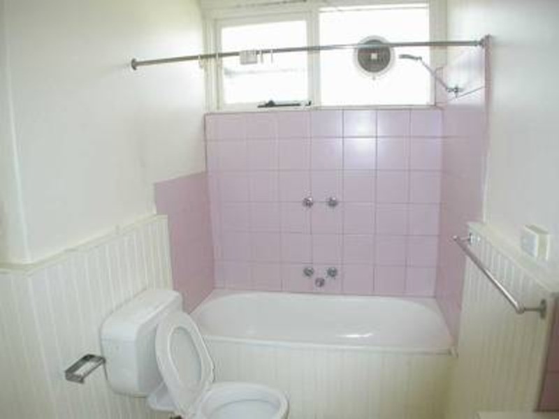 8/170 Barkly Street, St Kilda VIC 3182