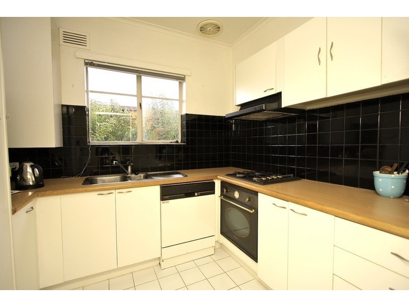 8/98 Grosvenor Street, St Kilda East VIC 3183