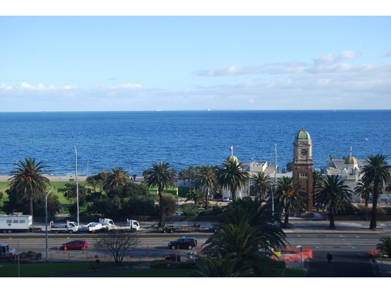 64/3 Alfred Square, St Kilda VIC 3182