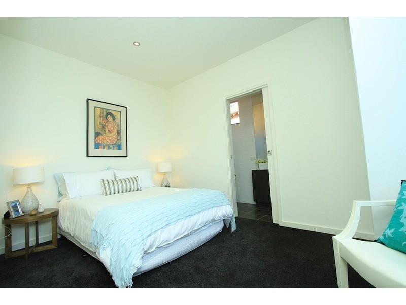 12/3 Charnwood Road, St Kilda VIC 3182