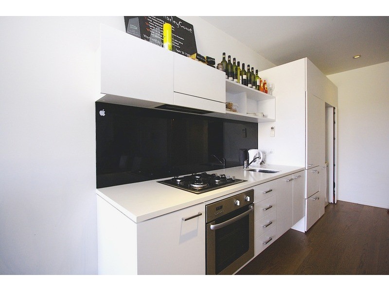 304/63 Acland Street, St Kilda VIC 3182