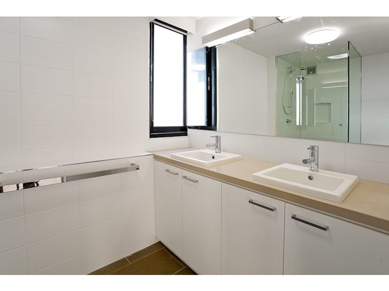 141/333 Beaconsfield Parade, St Kilda VIC 3182