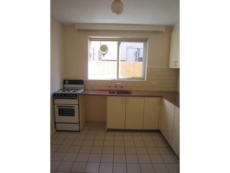 2/44 Gourlay Street, St Kilda East VIC 3183