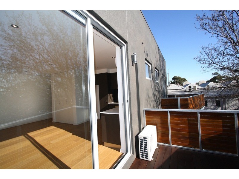 8/3 Charnwood Road, St Kilda VIC 3182