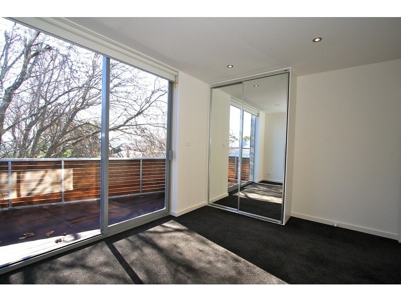 8/3 Charnwood Road, St Kilda VIC 3182