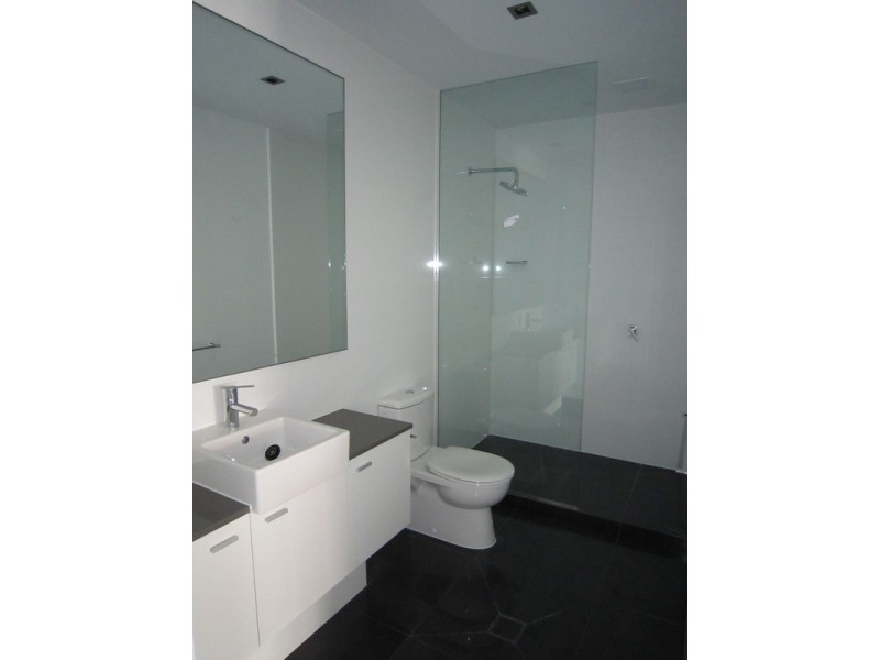 13/17 Robe Street, St Kilda VIC 3182