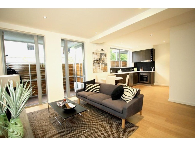 4/3 Charnwood Road, St Kilda VIC 3182