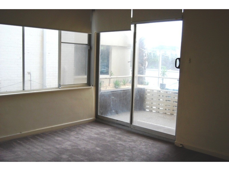 3/46 Ormond Esplanade, Elwood VIC 3184