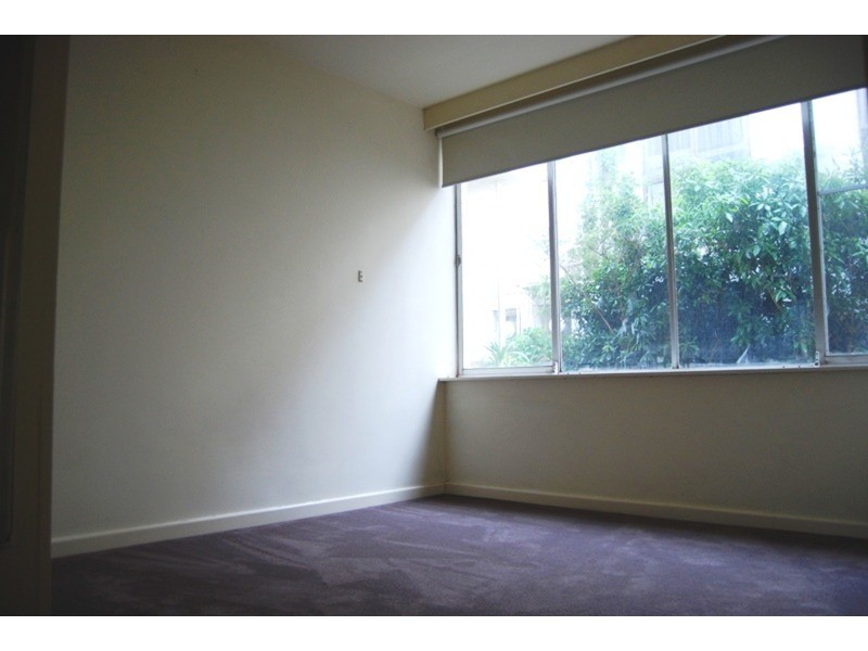 3/46 Ormond Esplanade, Elwood VIC 3184