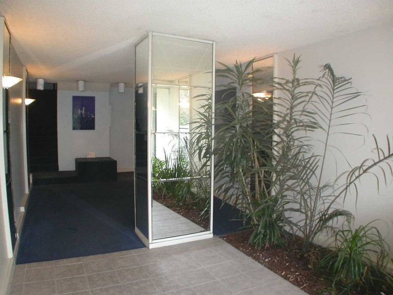 73/50 Canterbury Road, Middle Park VIC 3206