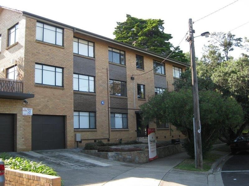 4/4 Newton Court, St Kilda VIC 3182