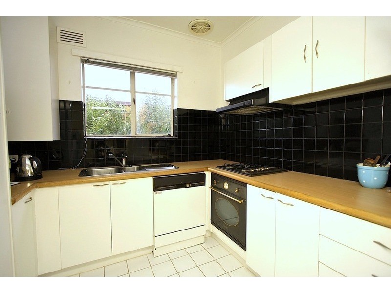 8/98 Grosvenor Street, St Kilda East VIC 3183